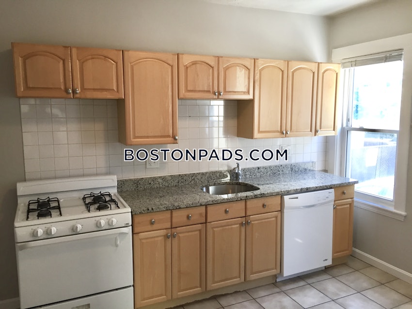 BOSTON - ALLSTON/BRIGHTON BORDER - 4 Beds, 2 Baths - Image 2