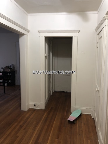 Boston - 2 Beds, 1 Baths