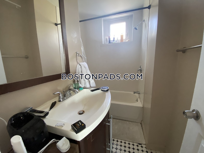 BOSTON - SOUTH BOSTON - ANDREW SQUARE - 3 Beds, 1 Bath - Image 34