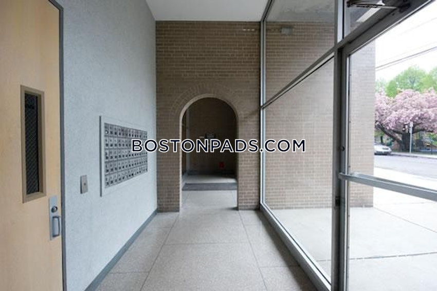 BOSTON - BRIGHTON - CLEVELAND CIRCLE - 2 Beds, 1 Bath - Image 18