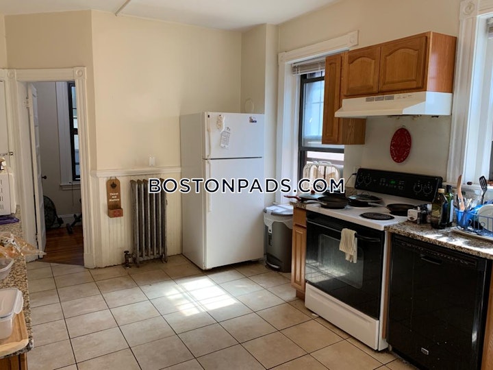 brookline-apartment-for-rent-5-bedrooms-2-baths-coolidge-corner-6200-8014106 