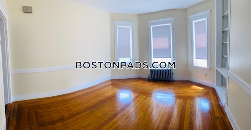 BOSTON - BRIGHTON - OAK SQUARE - 4 Beds, 1.5 Baths - Image 3