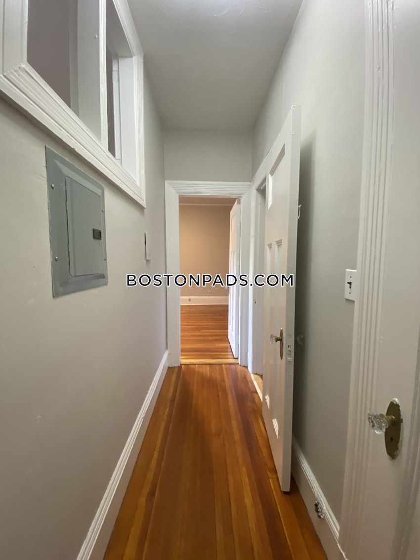 BROOKLINE- COOLIDGE CORNER - Studio , 1 Bath - Image 16