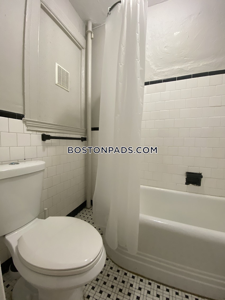 BROOKLINE- COOLIDGE CORNER - Studio , 1 Bath - Image 13