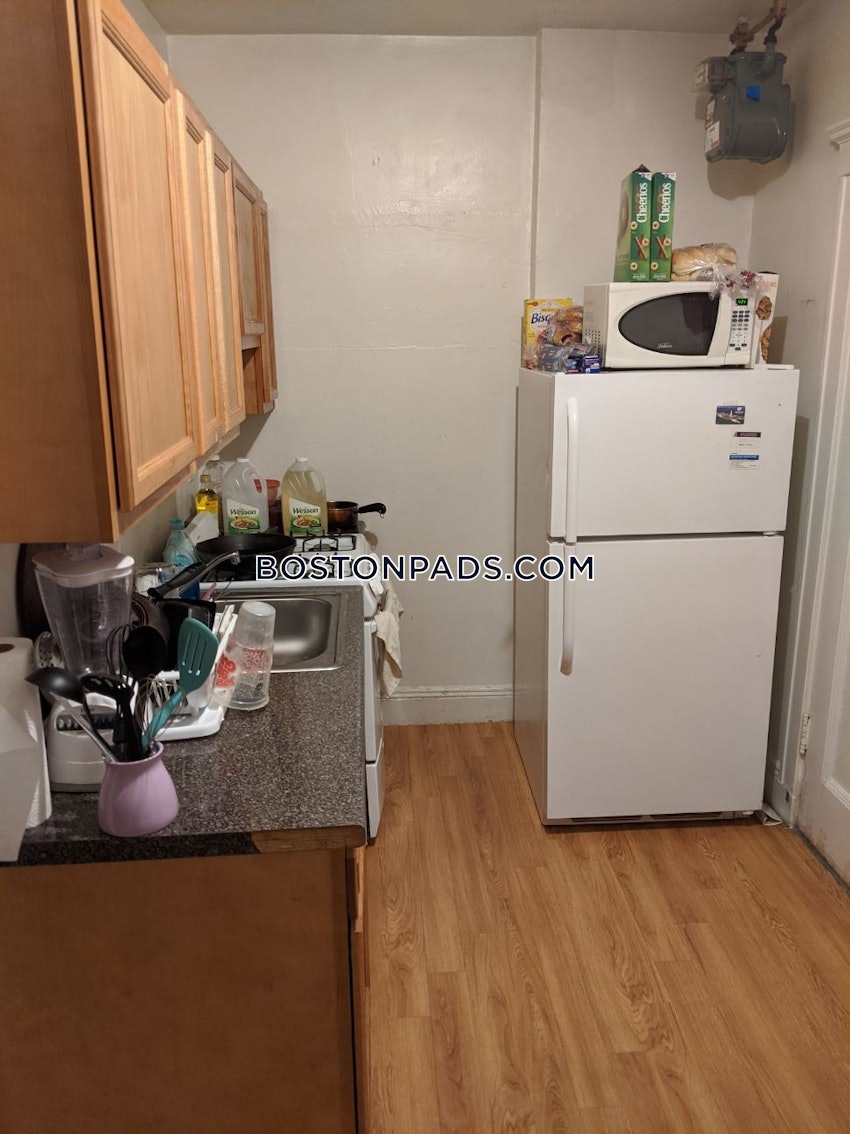 BOSTON - ALLSTON - 1 Bed, 1 Bath - Image 8