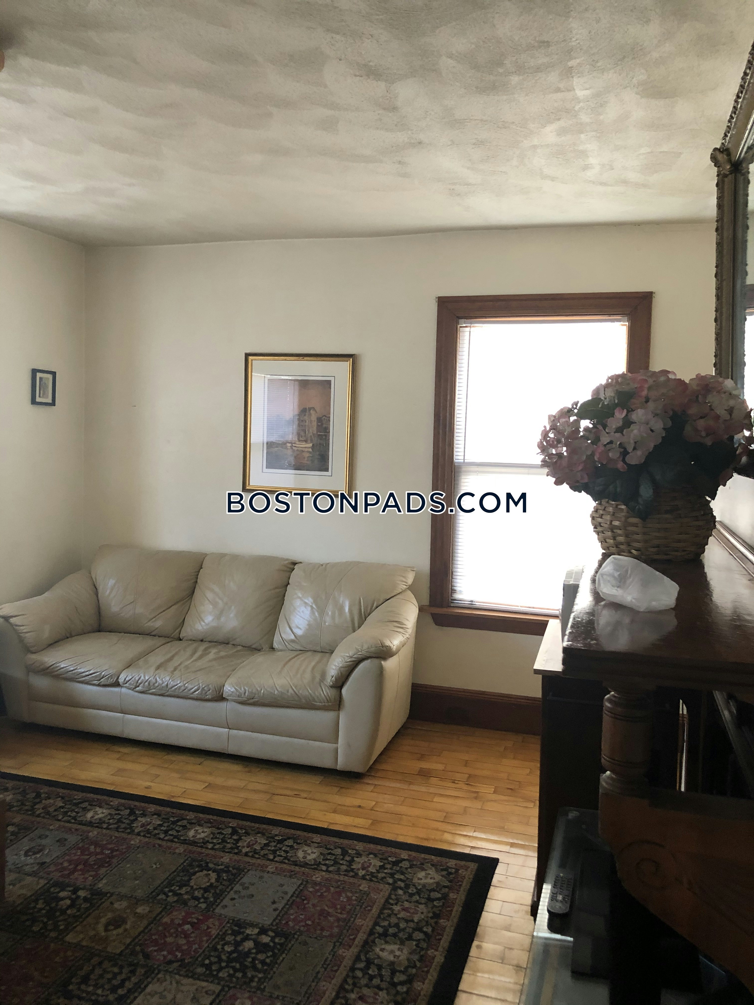 Boston - 2 Beds, 1 Baths