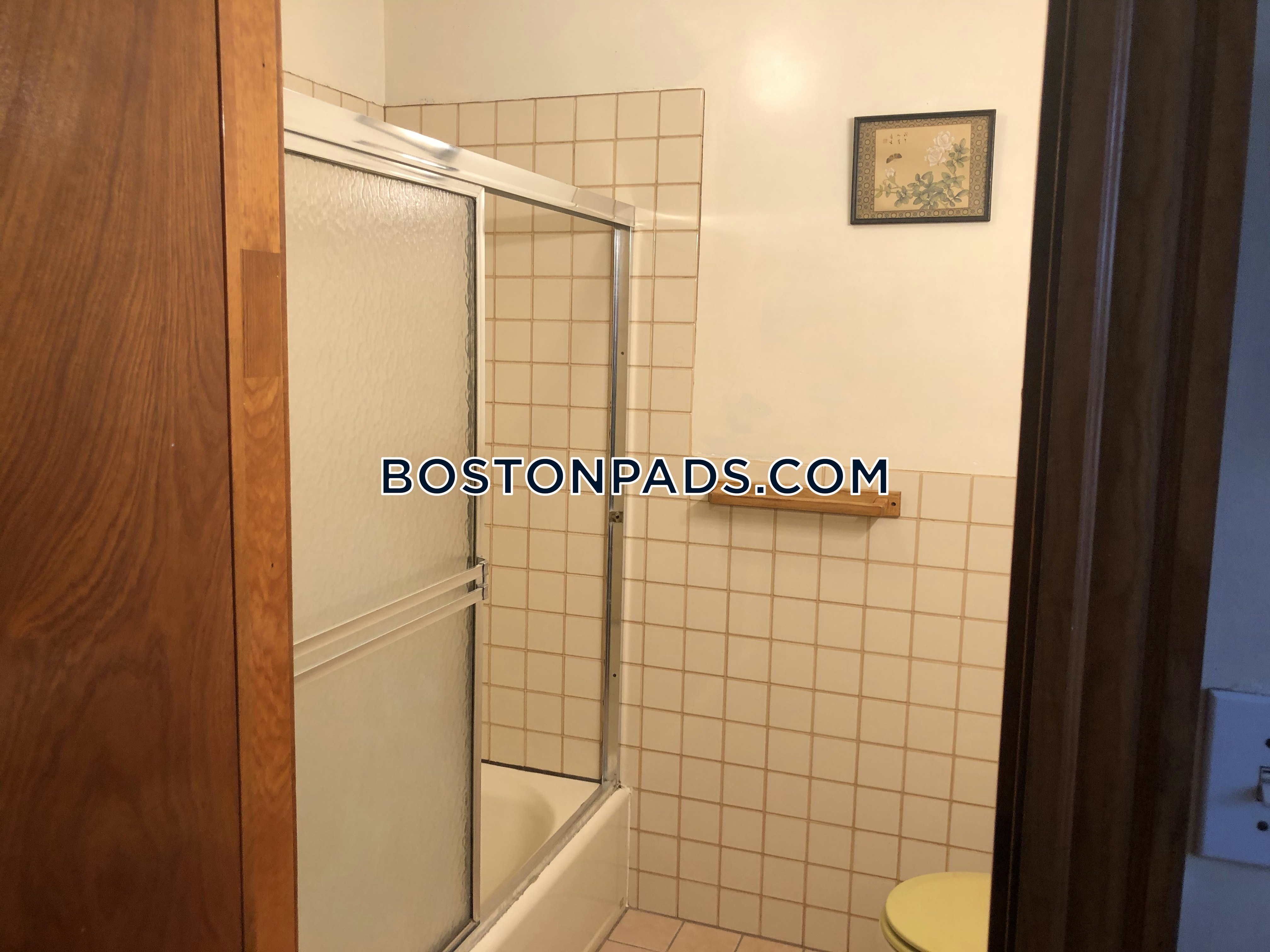 Boston - 2 Beds, 1 Baths