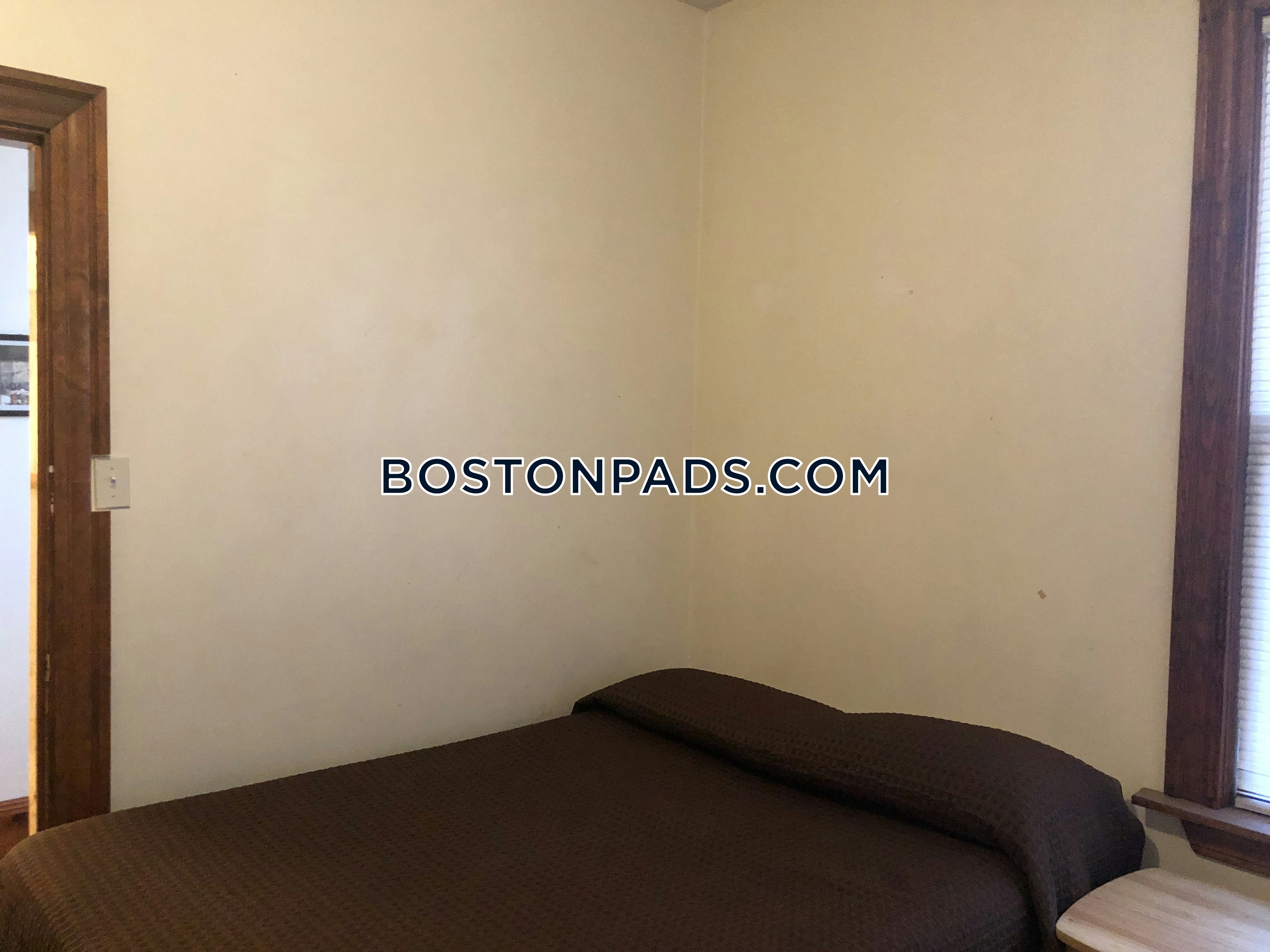 Boston - 2 Beds, 1 Baths