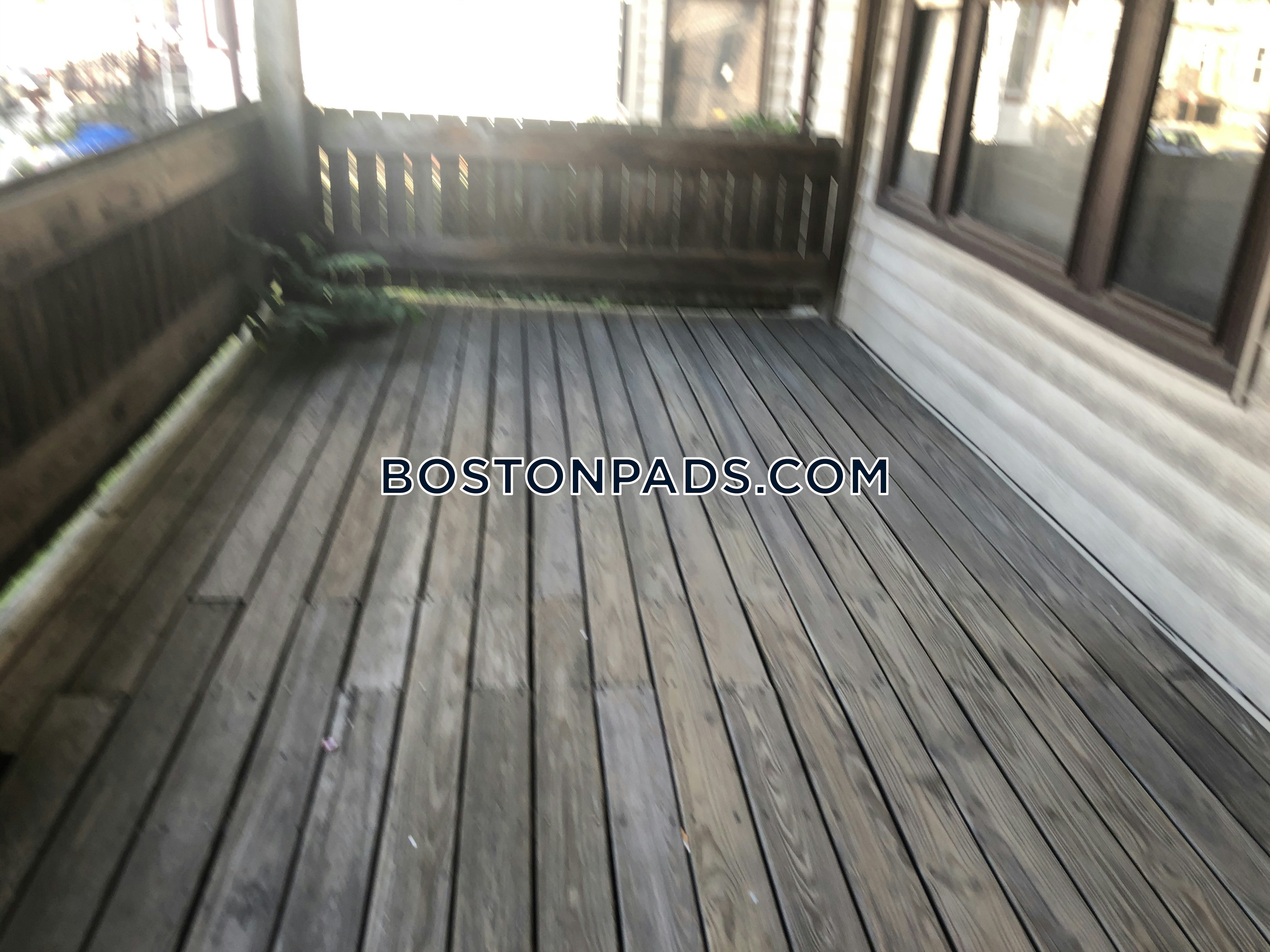 Boston - 2 Beds, 1 Baths