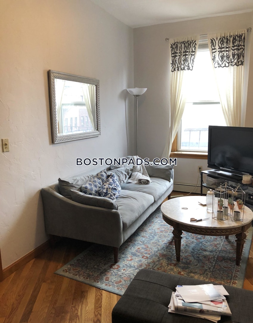 BOSTON - NORTH END - 4 Beds, 1 Bath - Image 1