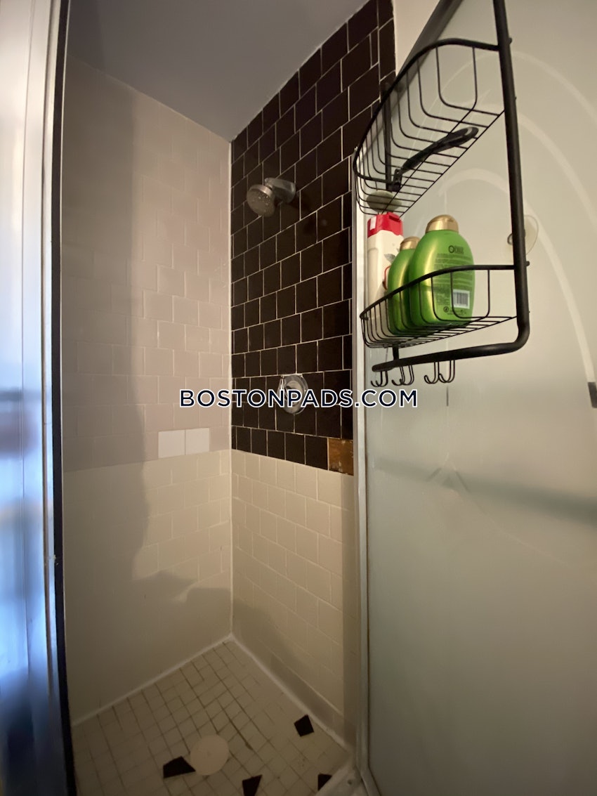 BOSTON - SOUTH END - 3 Beds, 2.5 Baths - Image 9