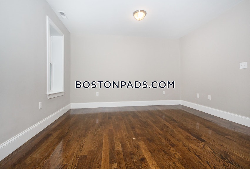 BOSTON - EAST BOSTON - CENTRAL SQ PARK - 4 Beds, 2 Baths - Image 4