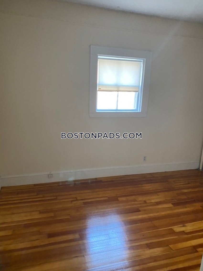 CAMBRIDGE - HARVARD SQUARE - 1 Bed, 1 Bath - Image 9