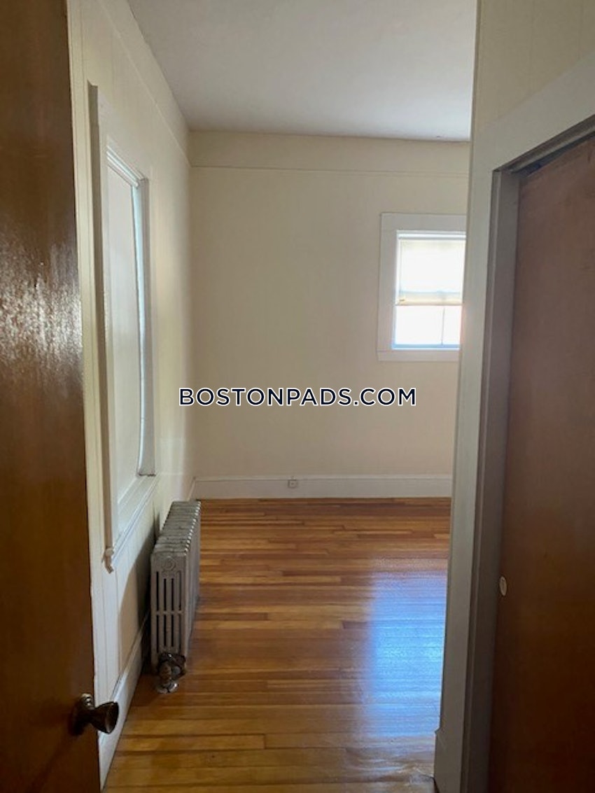 CAMBRIDGE - HARVARD SQUARE - 1 Bed, 1 Bath - Image 8