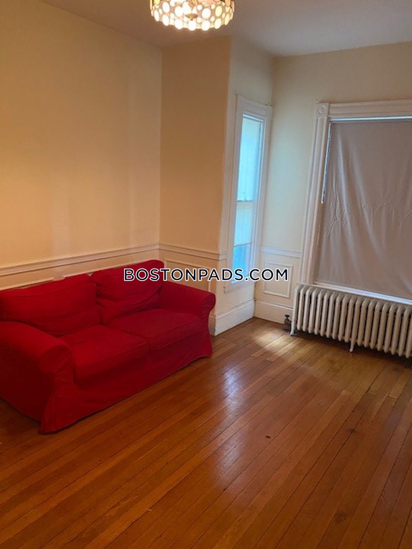 CAMBRIDGE - HARVARD SQUARE - 1 Bed, 1 Bath - Image 6