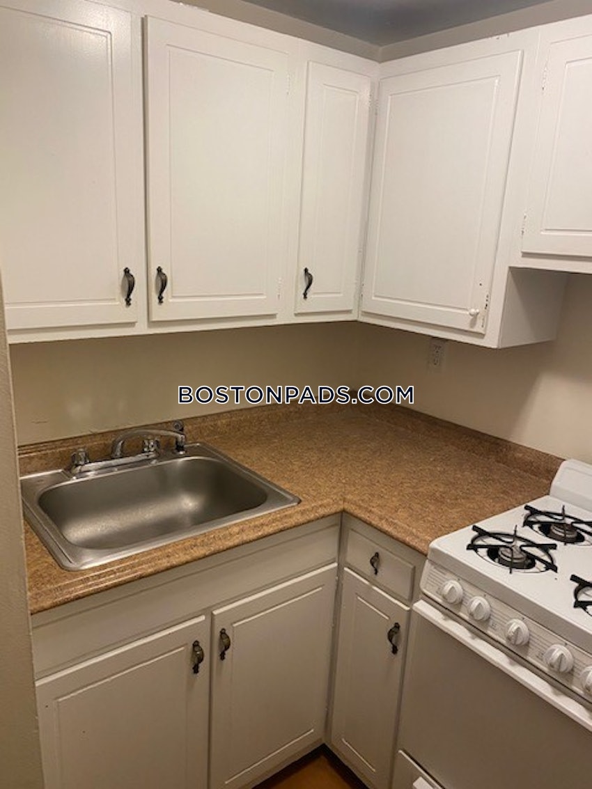 CAMBRIDGE - HARVARD SQUARE - 1 Bed, 1 Bath - Image 1