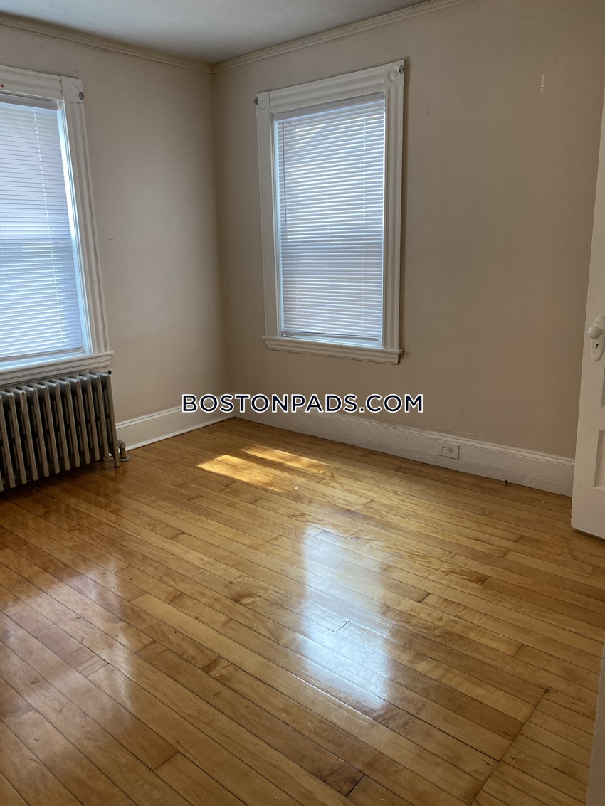 MILTON - 2 Beds, 1 Bath - Image 4