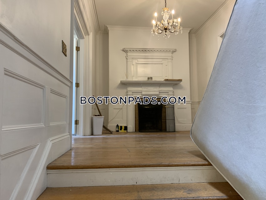 BROOKLINE- WASHINGTON SQUARE - 4 Beds, 3.5 Baths - Image 26