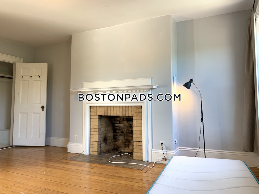 BROOKLINE- WASHINGTON SQUARE - 4 Beds, 3.5 Baths - Image 31