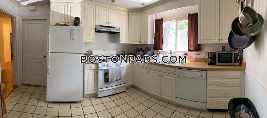 BROOKLINE - CHESTNUT HILL - 2 Beds, 1 Bath - Image 5