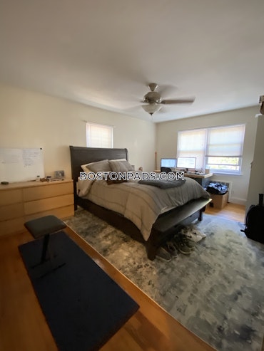 Brookline - 2 Beds, 1 Baths