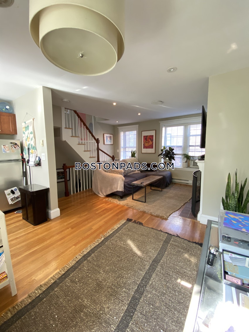 BOSTON - BEACON HILL - 1 Bed, 1 Bath - Image 1