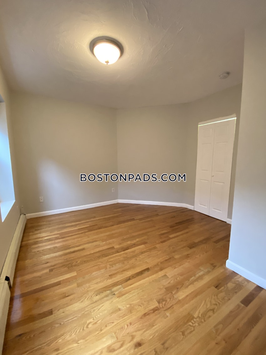 BOSTON - NORTH END - 2 Beds, 1 Bath - Image 38