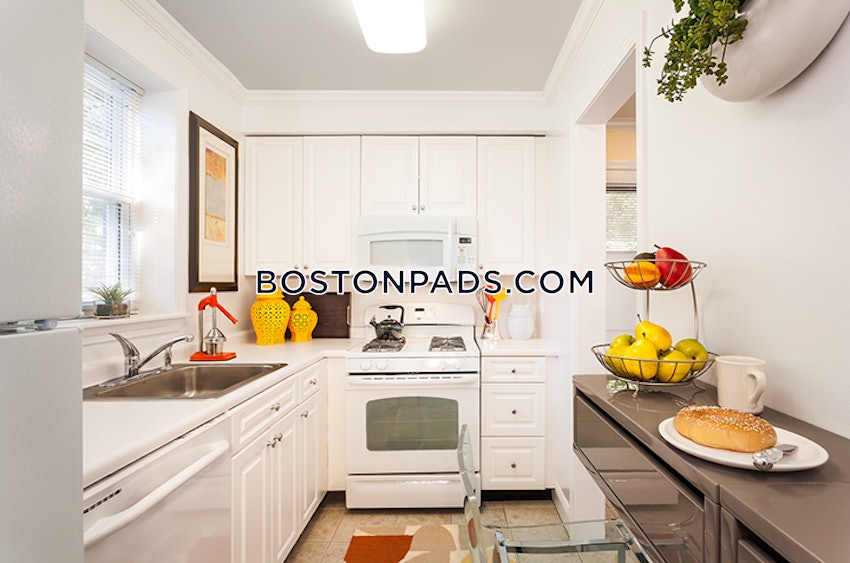 BOSTON - WEST ROXBURY - 2 Beds, 1 Bath - Image 4