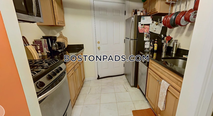 BOSTON - BEACON HILL - 1 Bed, 1 Bath - Image 4