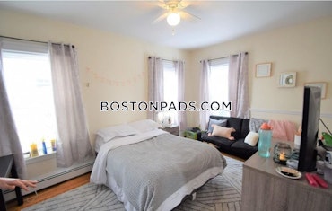 Boston - 4 Beds, 2 Baths