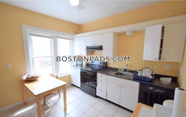 Boston - 4 Beds, 2 Baths