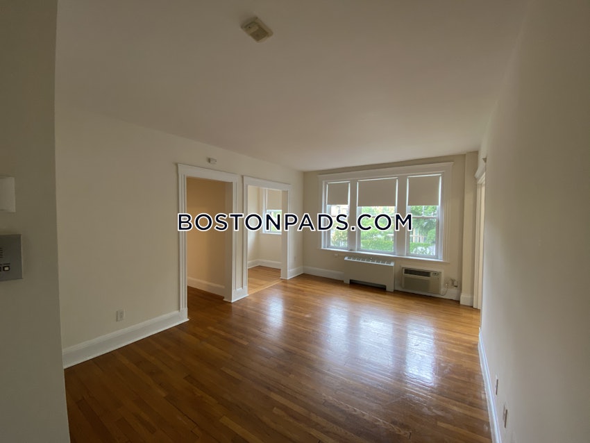 CAMBRIDGE - HARVARD SQUARE - 1 Bed, 1 Bath - Image 14