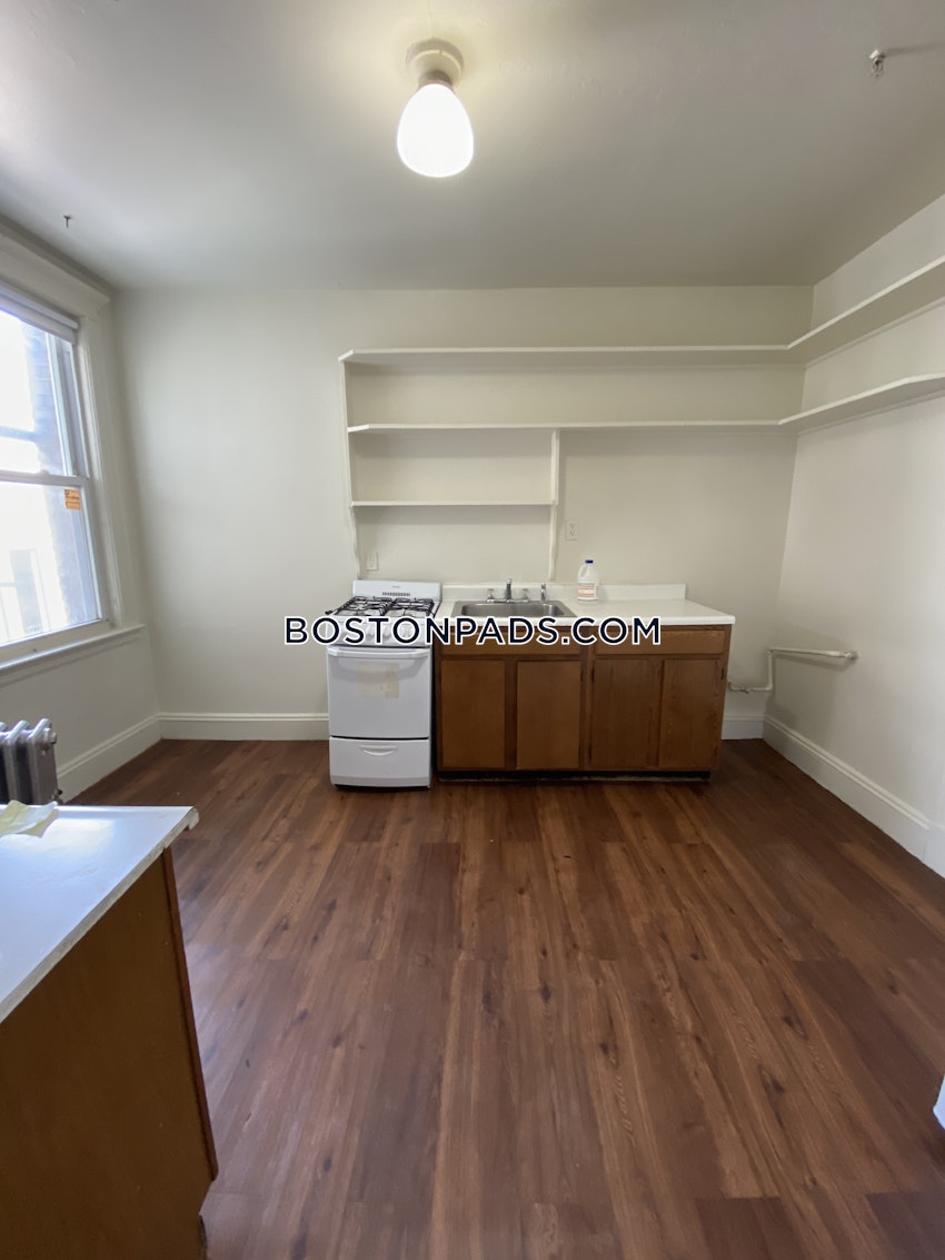 BOSTON - BRIGHTON- WASHINGTON ST./ ALLSTON ST. - 2 Beds, 1 Bath - Image 4