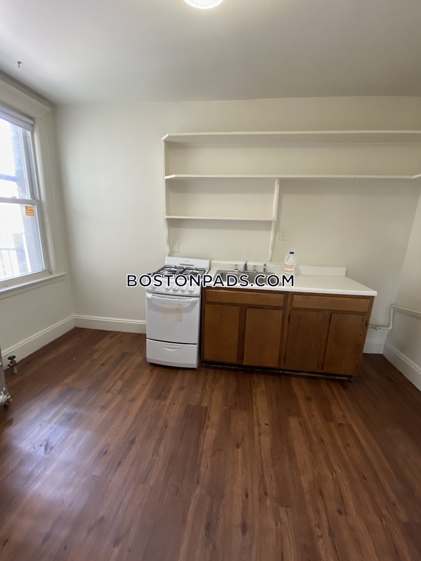 BOSTON - BRIGHTON- WASHINGTON ST./ ALLSTON ST. - 2 Beds, 1 Bath - Image 2