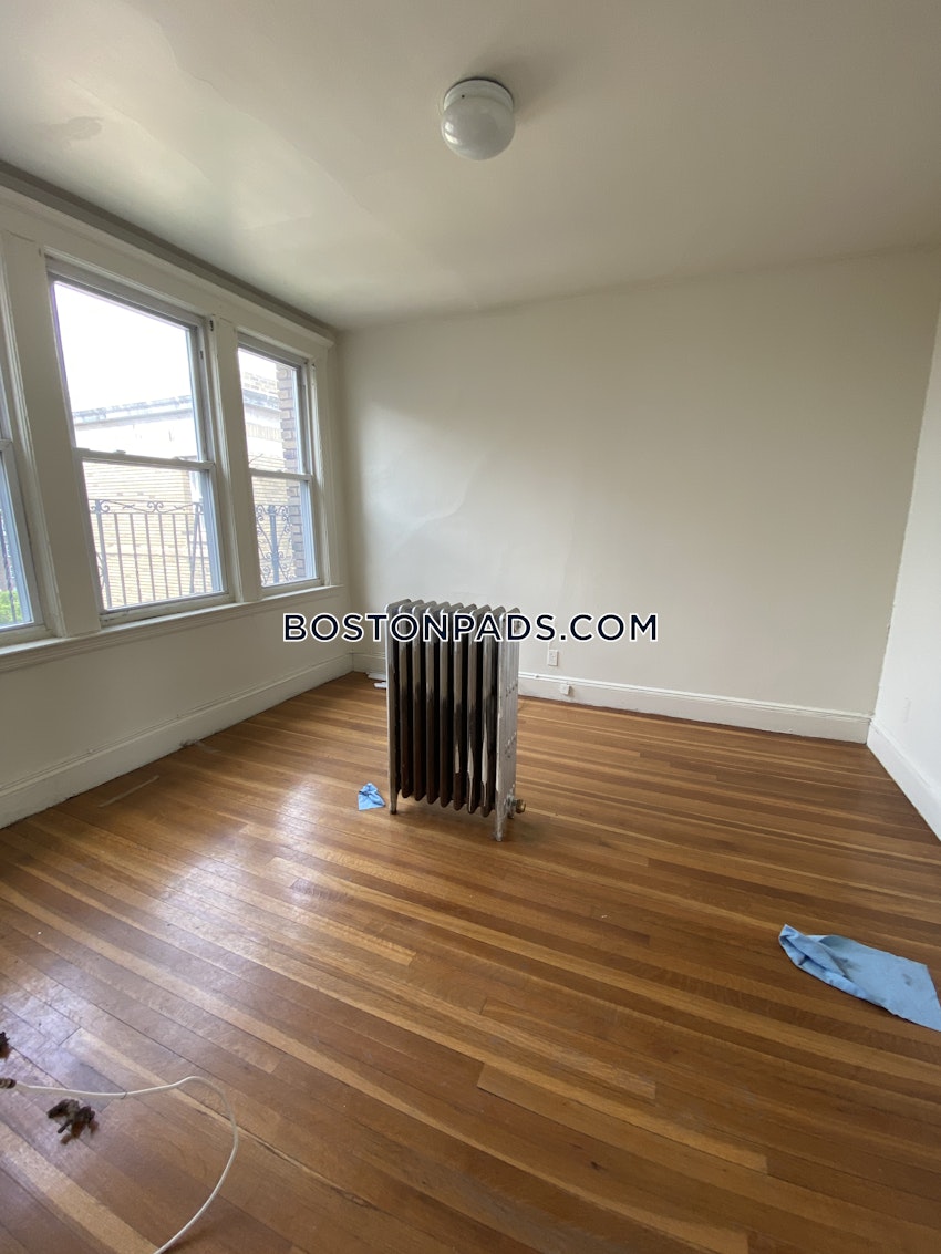 BOSTON - BRIGHTON- WASHINGTON ST./ ALLSTON ST. - 2 Beds, 1 Bath - Image 1