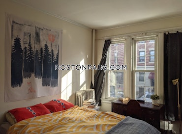 Boston - 0 Beds, 1 Baths