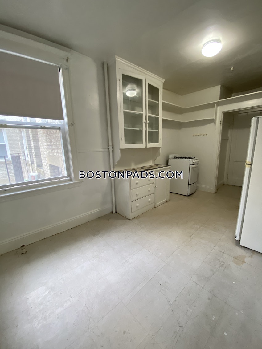 BOSTON - ALLSTON/BRIGHTON BORDER - 2 Beds, 1 Bath - Image 1