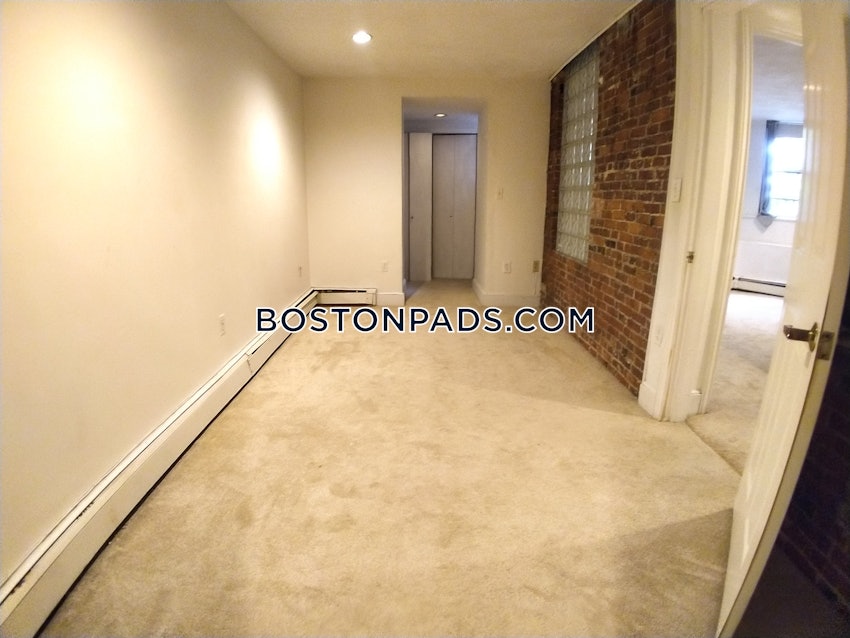 BOSTON - BACK BAY - 2 Beds, 1.5 Baths - Image 10