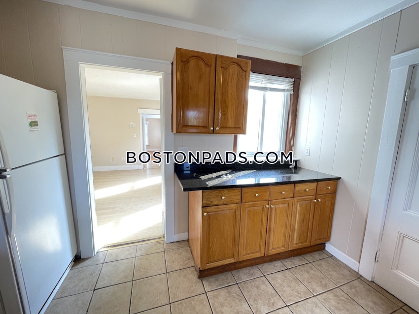 BOSTON - CHARLESTOWN - 3 Beds, 1 Bath - Image 3