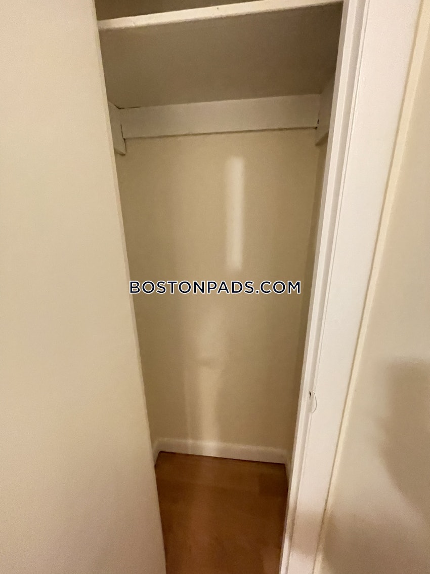 BOSTON - ALLSTON - 1 Bed, 1 Bath - Image 12