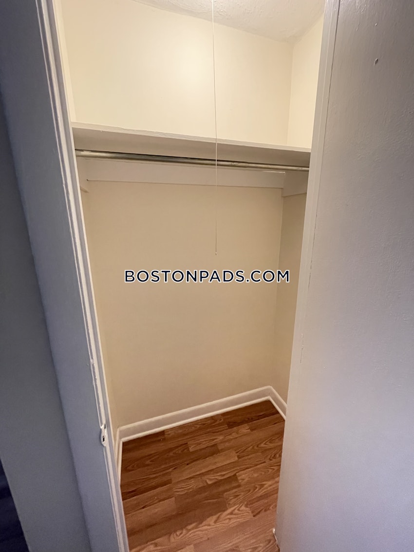 BOSTON - ALLSTON - 1 Bed, 1 Bath - Image 2