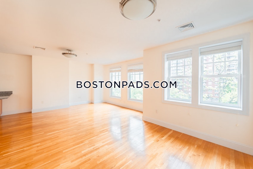 BOSTON - MISSION HILL - 2 Beds, 2 Baths - Image 25