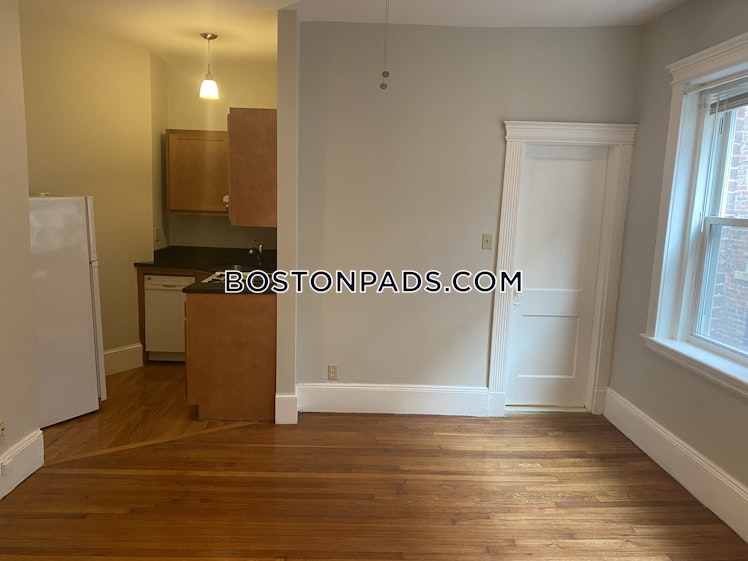 Hemenway St., Boston