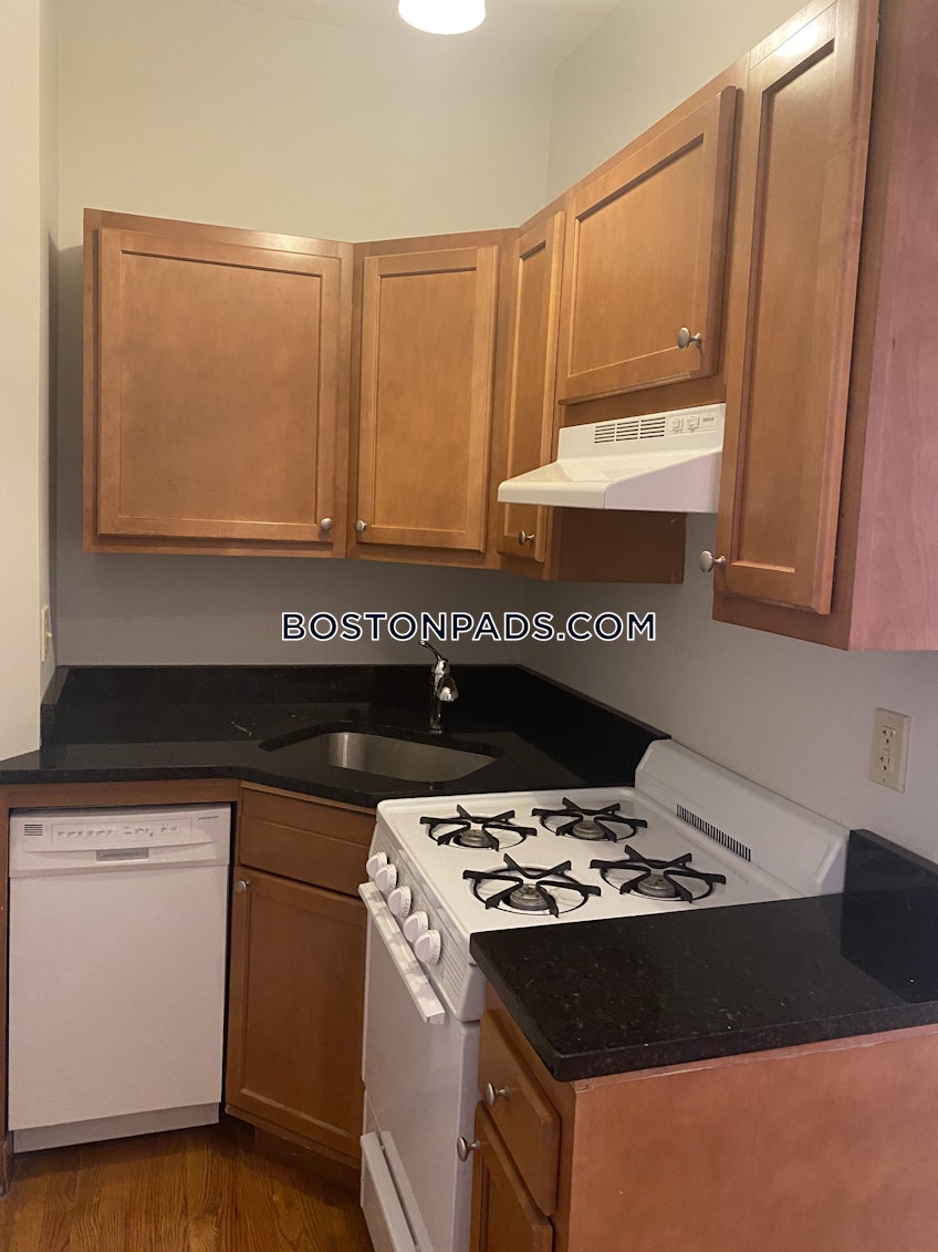 Boston - $2,650+ /month