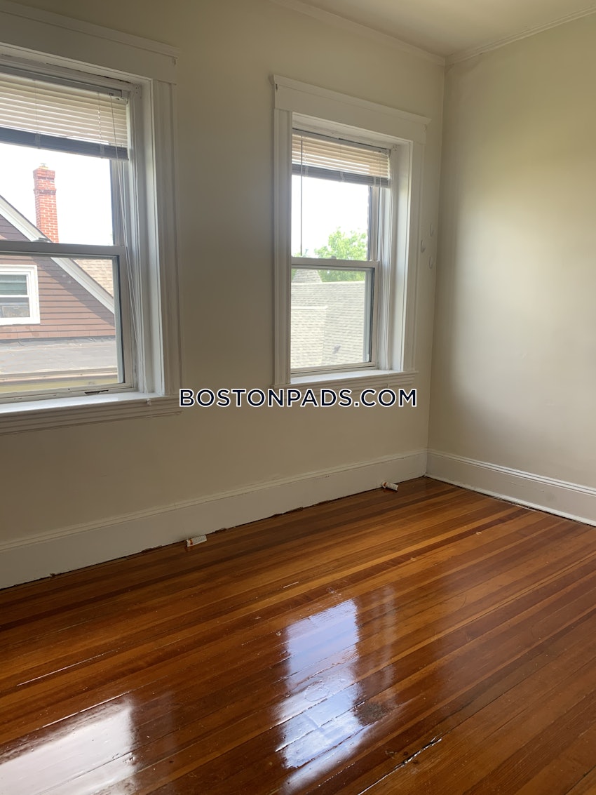 BOSTON - MISSION HILL - 1 Bed, 1 Bath - Image 10