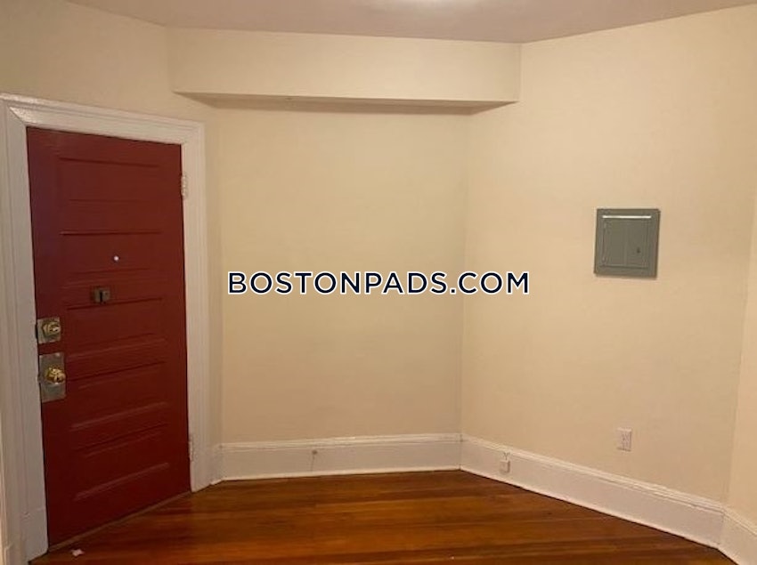 CAMBRIDGE - CENTRAL SQUARE/CAMBRIDGEPORT - 2 Beds, 1 Bath - Image 2