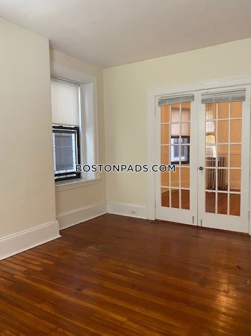 CAMBRIDGE - CENTRAL SQUARE/CAMBRIDGEPORT - 2 Beds, 1 Bath - Image 4