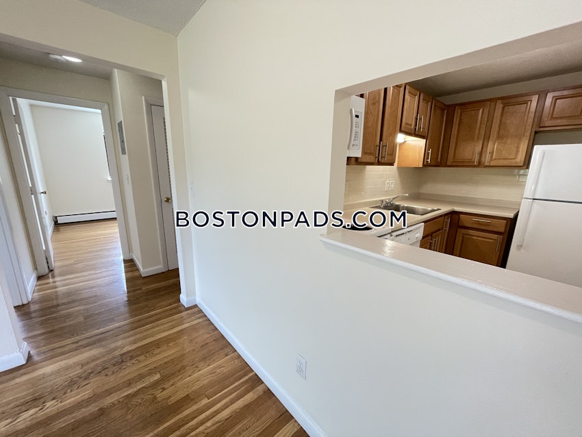 CAMBRIDGE - MT. AUBURN/BRATTLE/ FRESH POND - 2 Beds, 1 Bath - Image 5