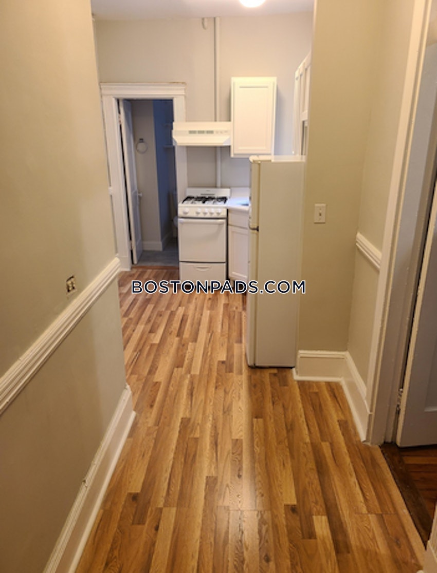 BOSTON - NORTHEASTERN/SYMPHONY - 1 Bed, 1 Bath - Image 3