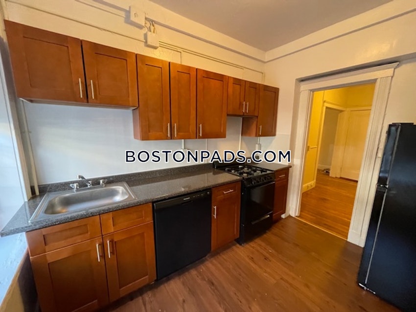 BOSTON - BRIGHTON - CLEVELAND CIRCLE - 1 Bed, 1 Bath - Image 7